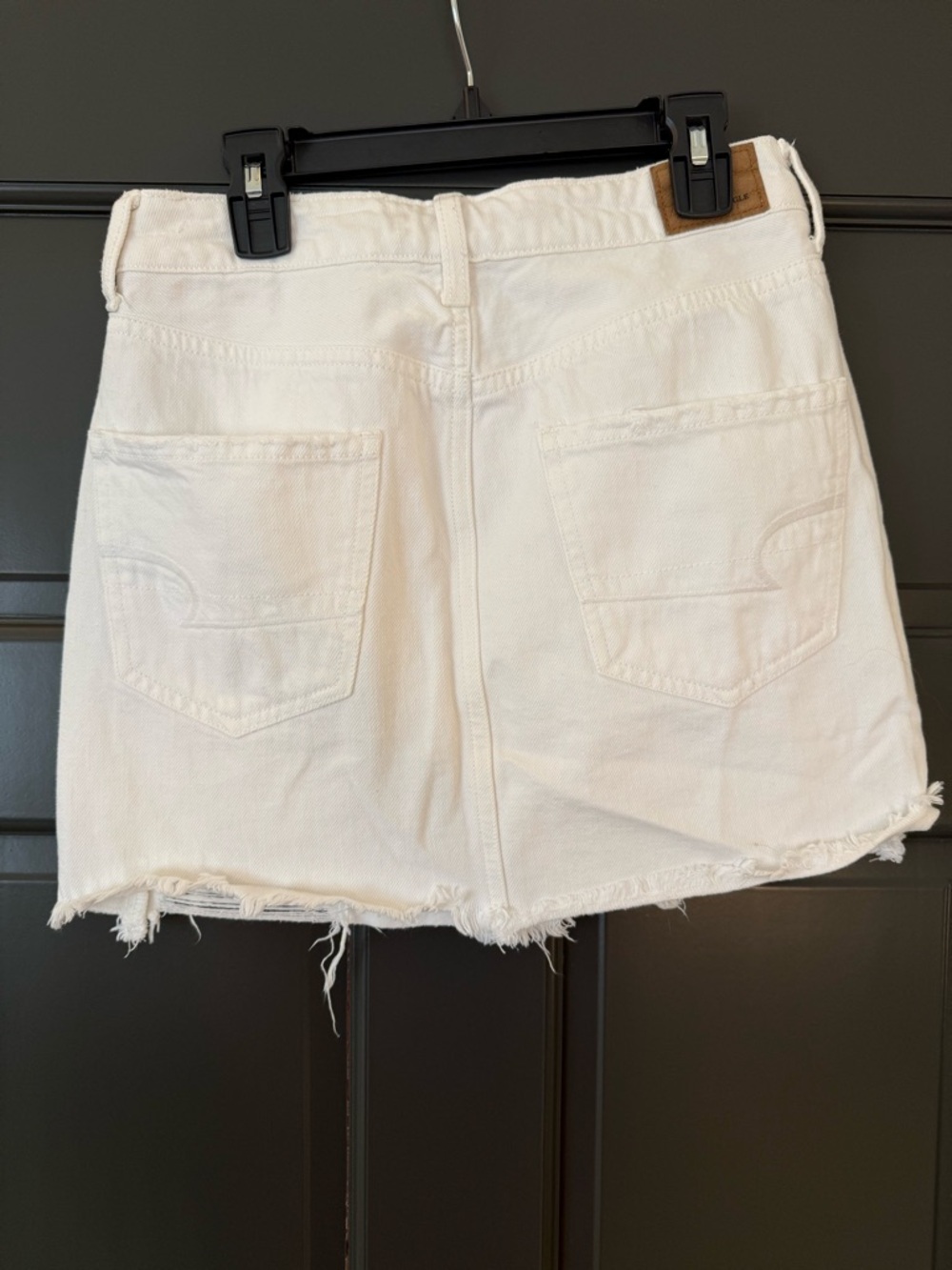 American Eagle White Distressed Denim Skirt Size 2 - Picture 2 of 6